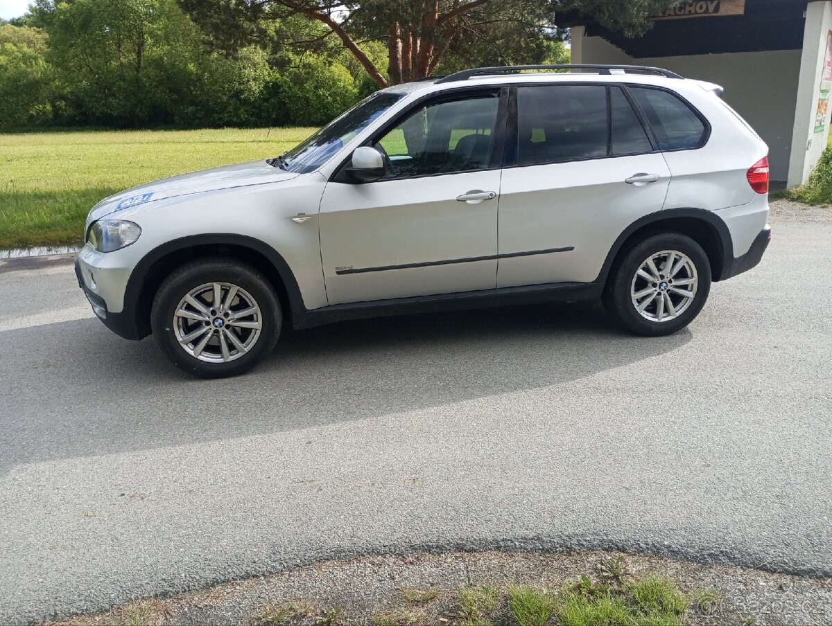 BMW X5 3.0d 173kw 218tkm servisní knížka