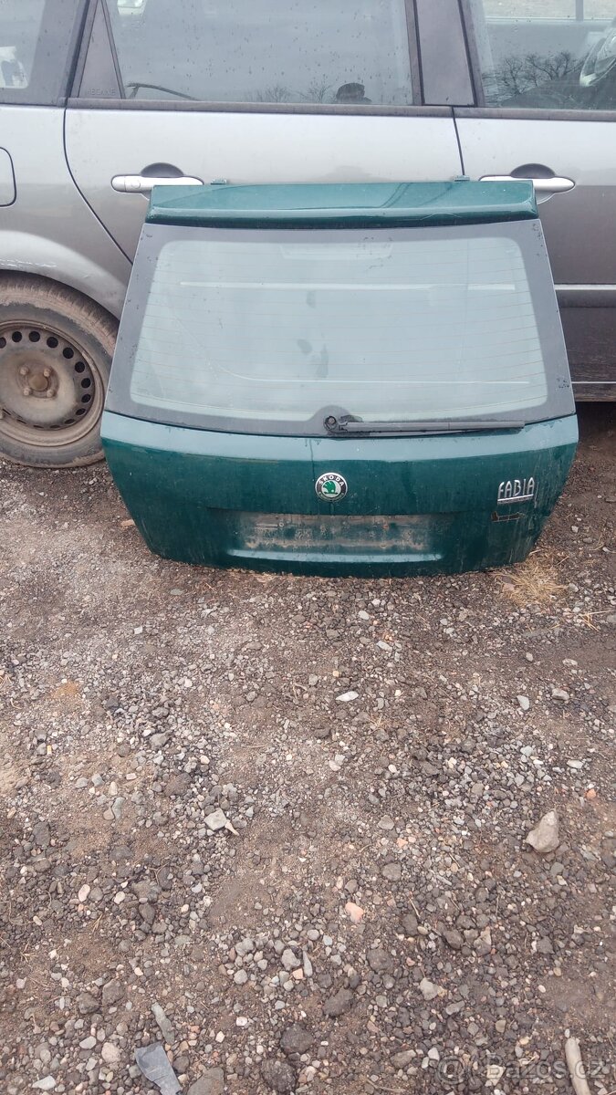 Škoda Fabia, 5 dveře zelená metalíza