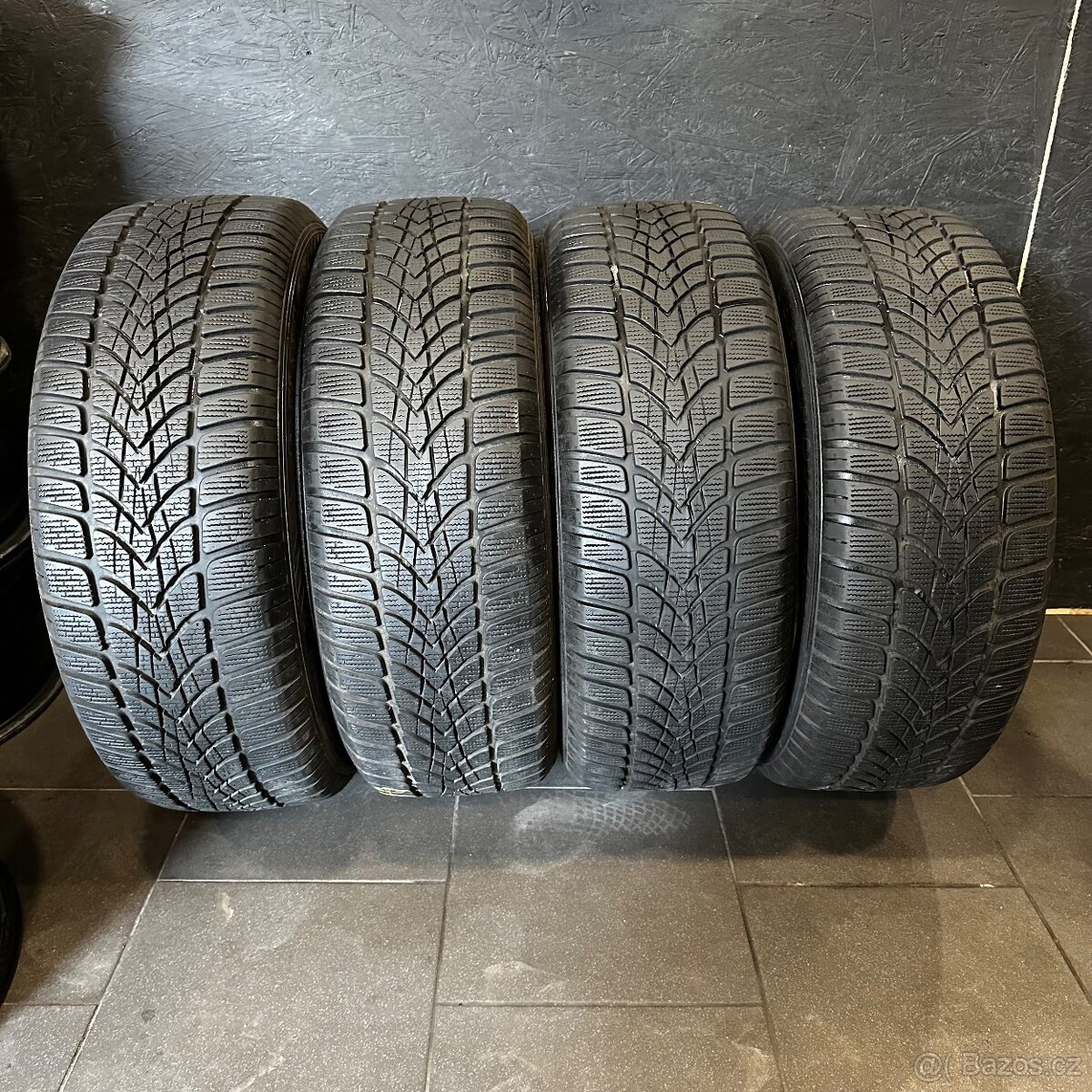 Sada pneu Dunlop 205/60/16 92H