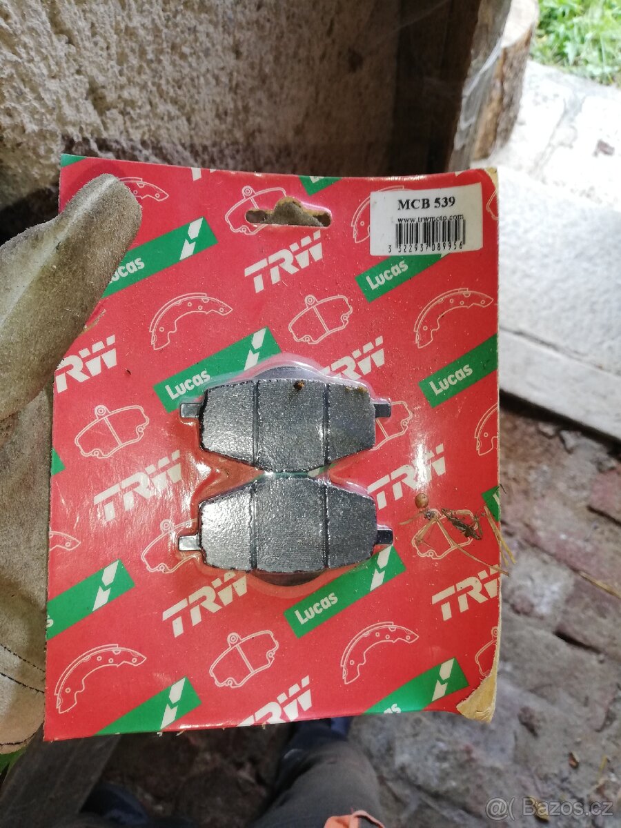 Brzdové destičky Yamaha DT 125
