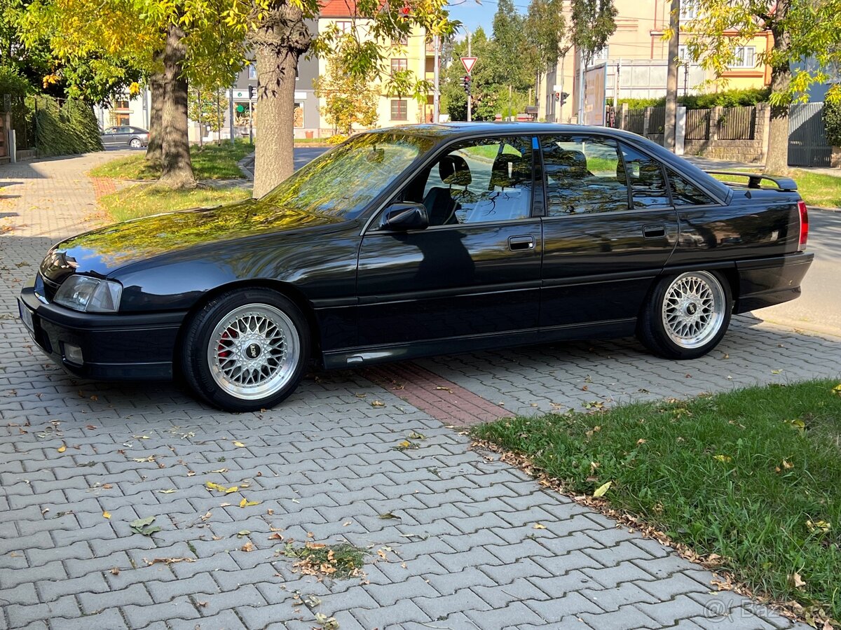 Opel Omega 3000 24V