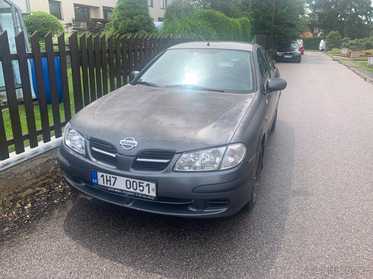 Almera 1.5 benzín 2003