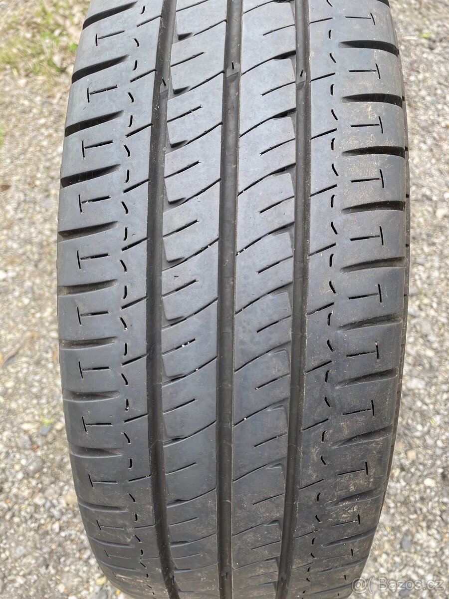 6x Michelin agilis 195/70 r15c