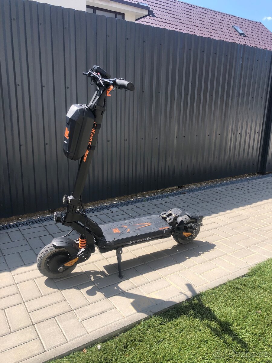 Elektrická kolobežka - Kukirin g2 master 2024