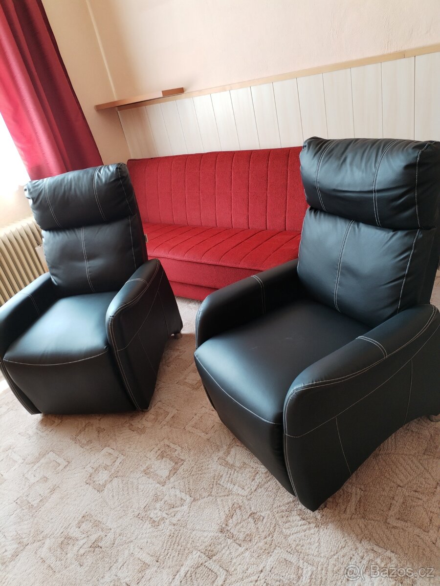 Polohovací křeslo