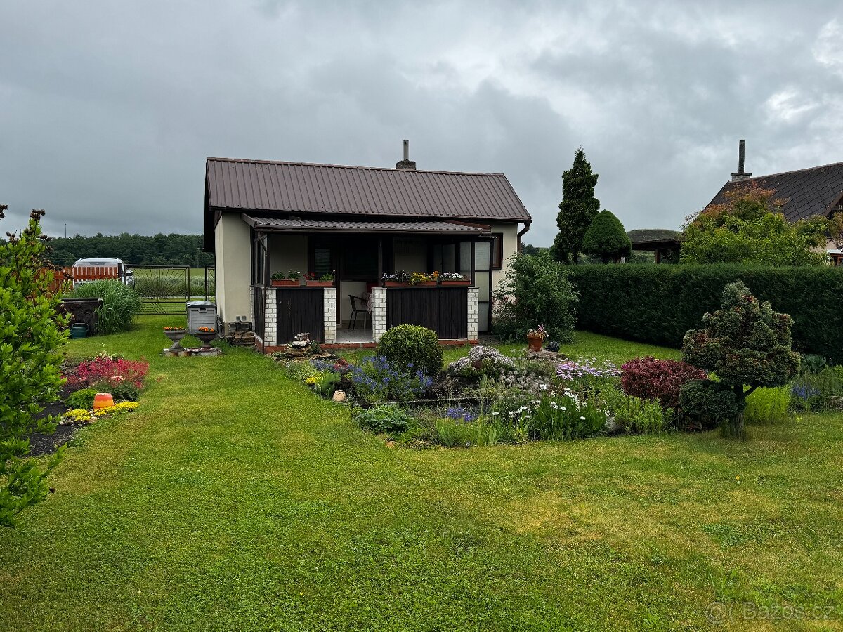 Prodej zahrady 386 m² s chatou v obci Žichov