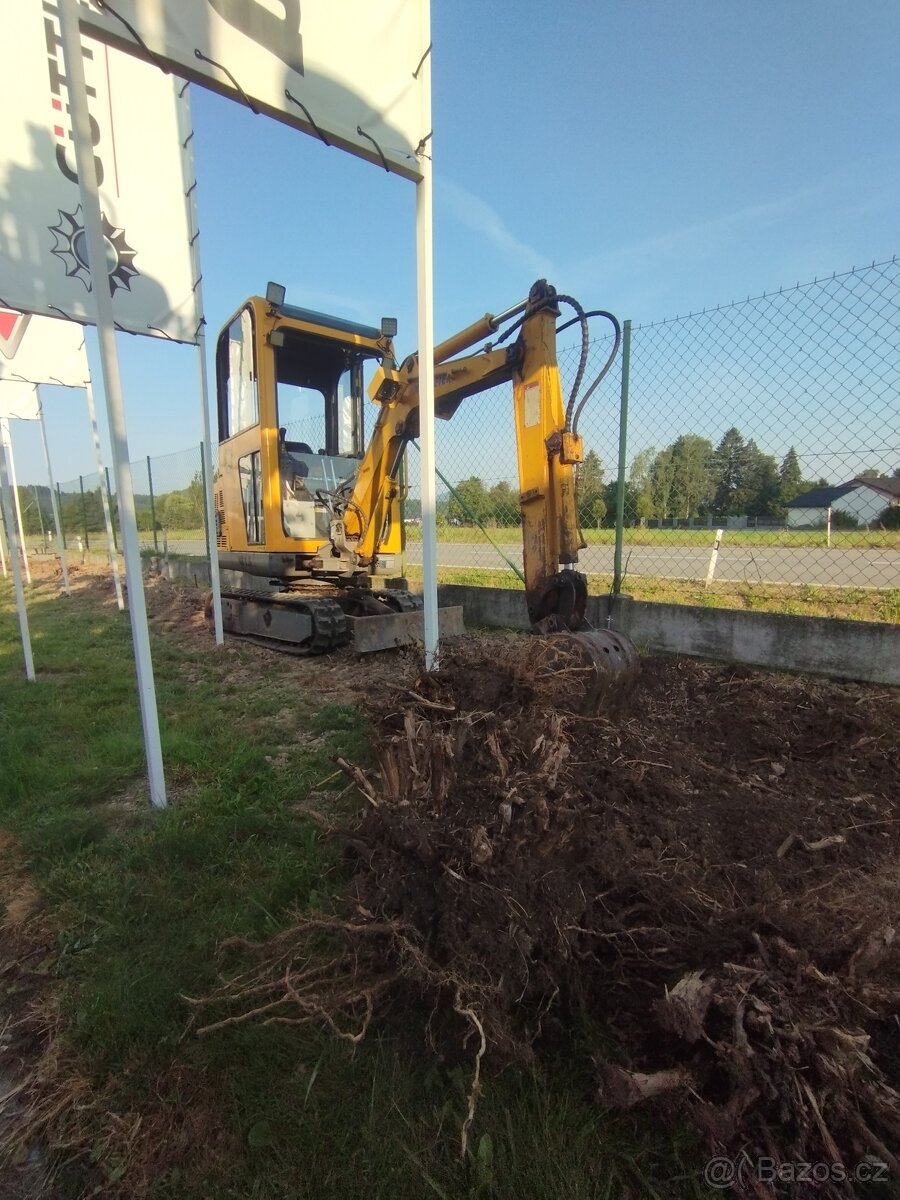 Nabízím výkopové práce minibagrem Neumeier 1.5 NR