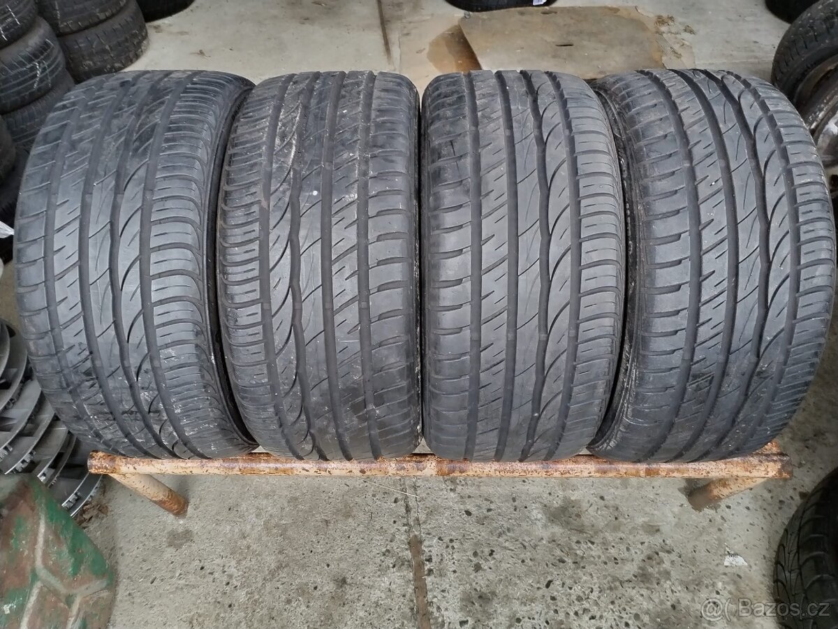 235/40/17 letni pneu BARUM 235/40 R17