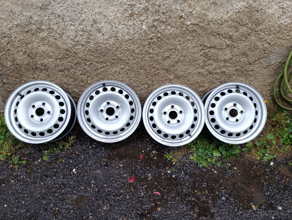 Plechové disky 5x112 R15, ET47 - Stav nových