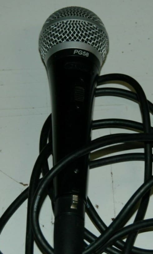 Mikrofon Shure PG58 se stojanem