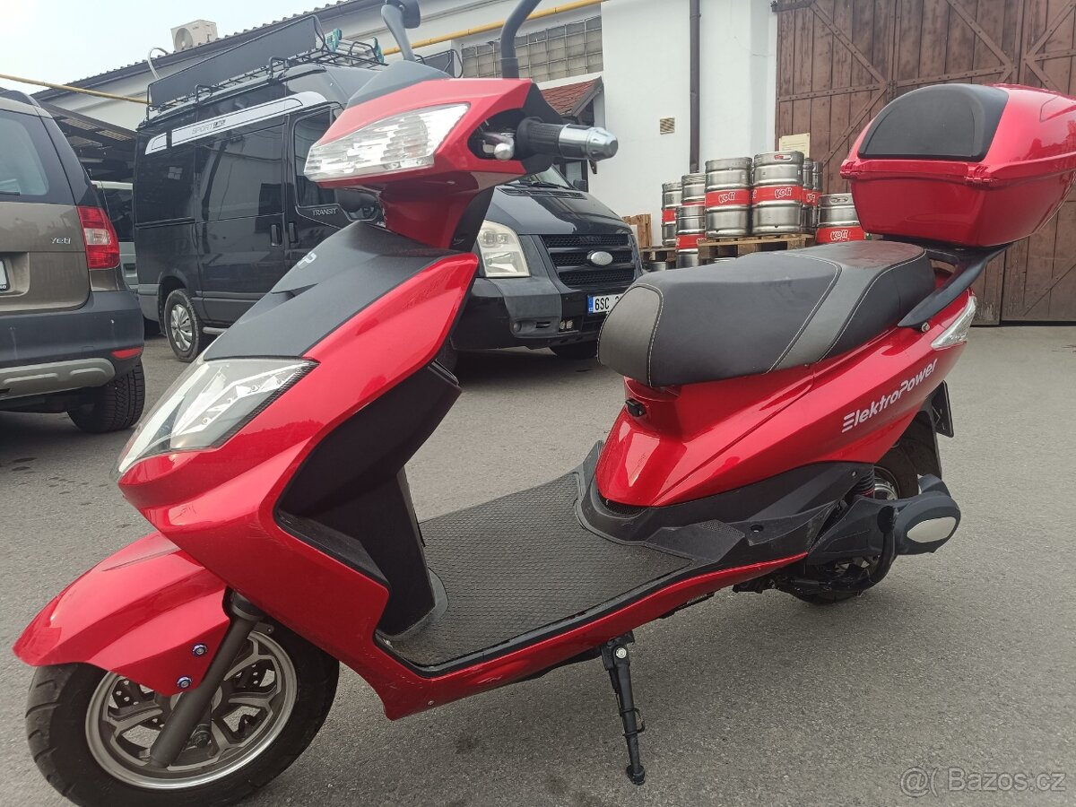 KUBA elektrický moped MY FORCE 4000 1,6 Kw. r.2018