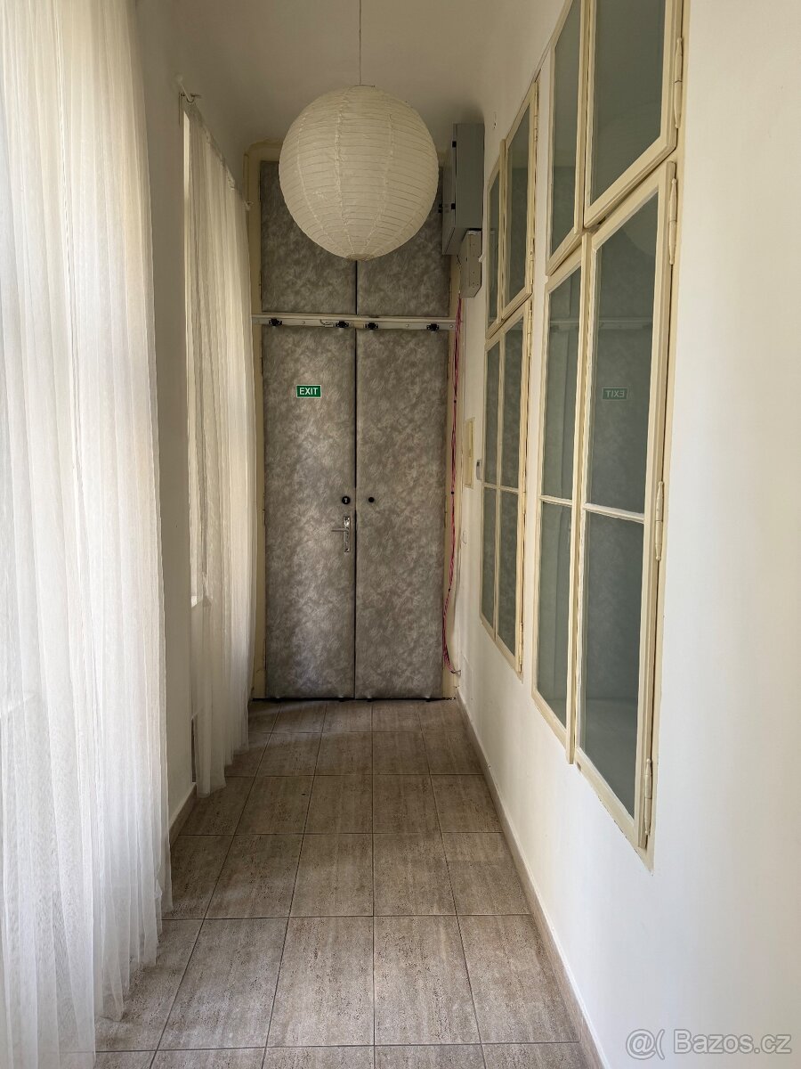 Pronájem bytu 4+1, 112 m², ul. Štěpánská, Praha 1 – centrum