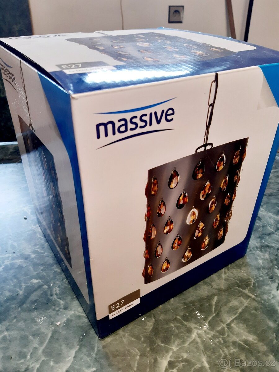 Závěsný lustr z matného kovu