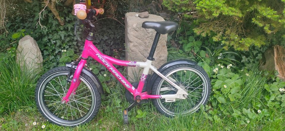 Dívčí dětské kolo Rock Machine, na 4-6 let