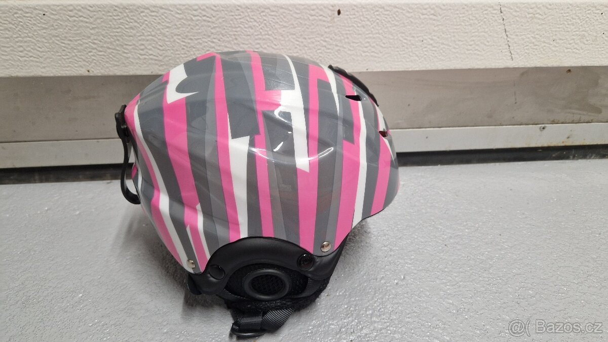 Dětská lyžařská helma