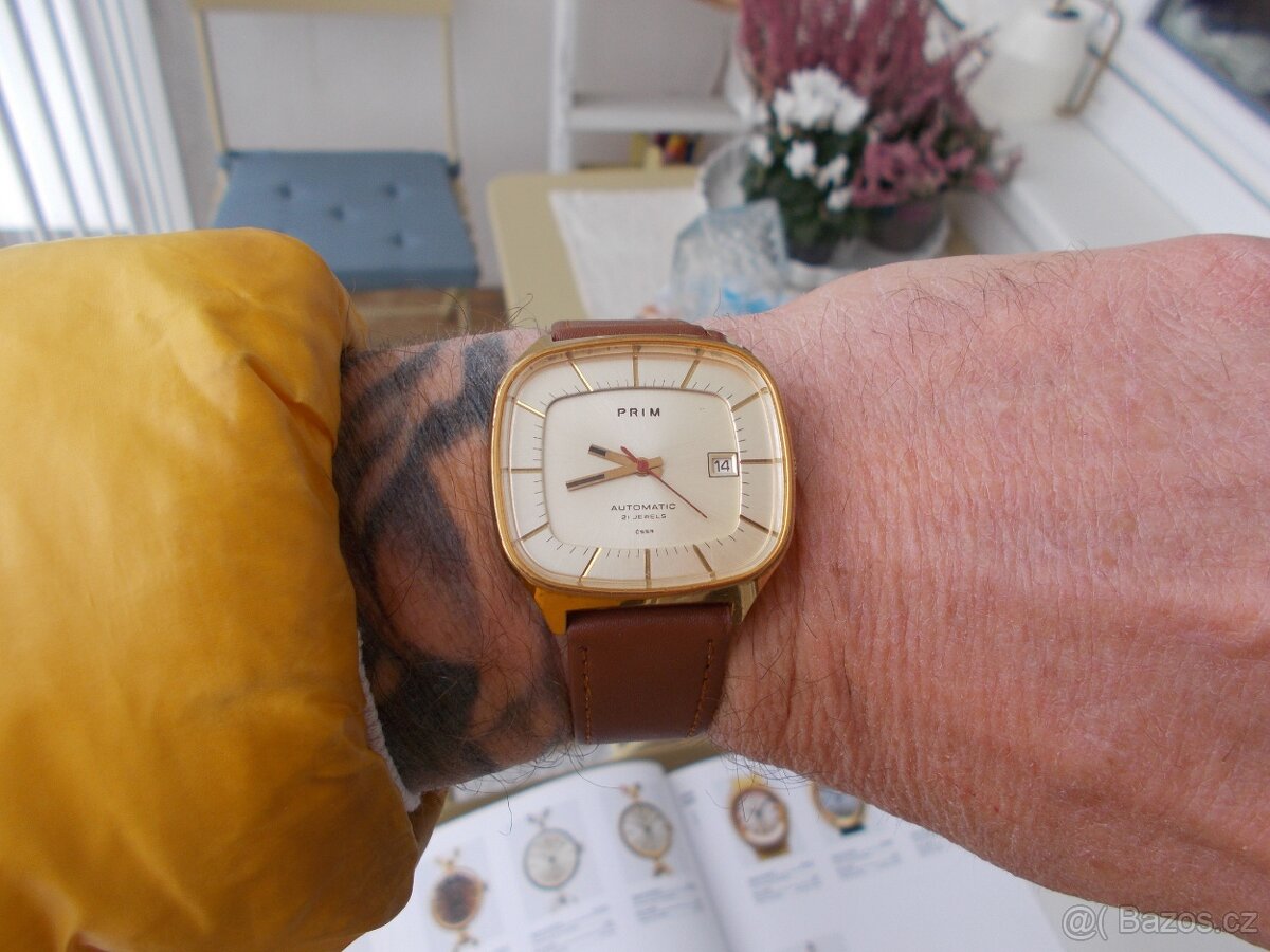 nadherne vyhledavane hodinky prim automat televize 1979