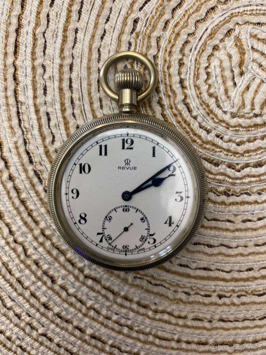 Revue Thommen hodinky