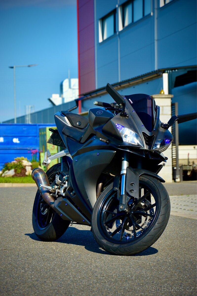 Yamaha yzf 125 r