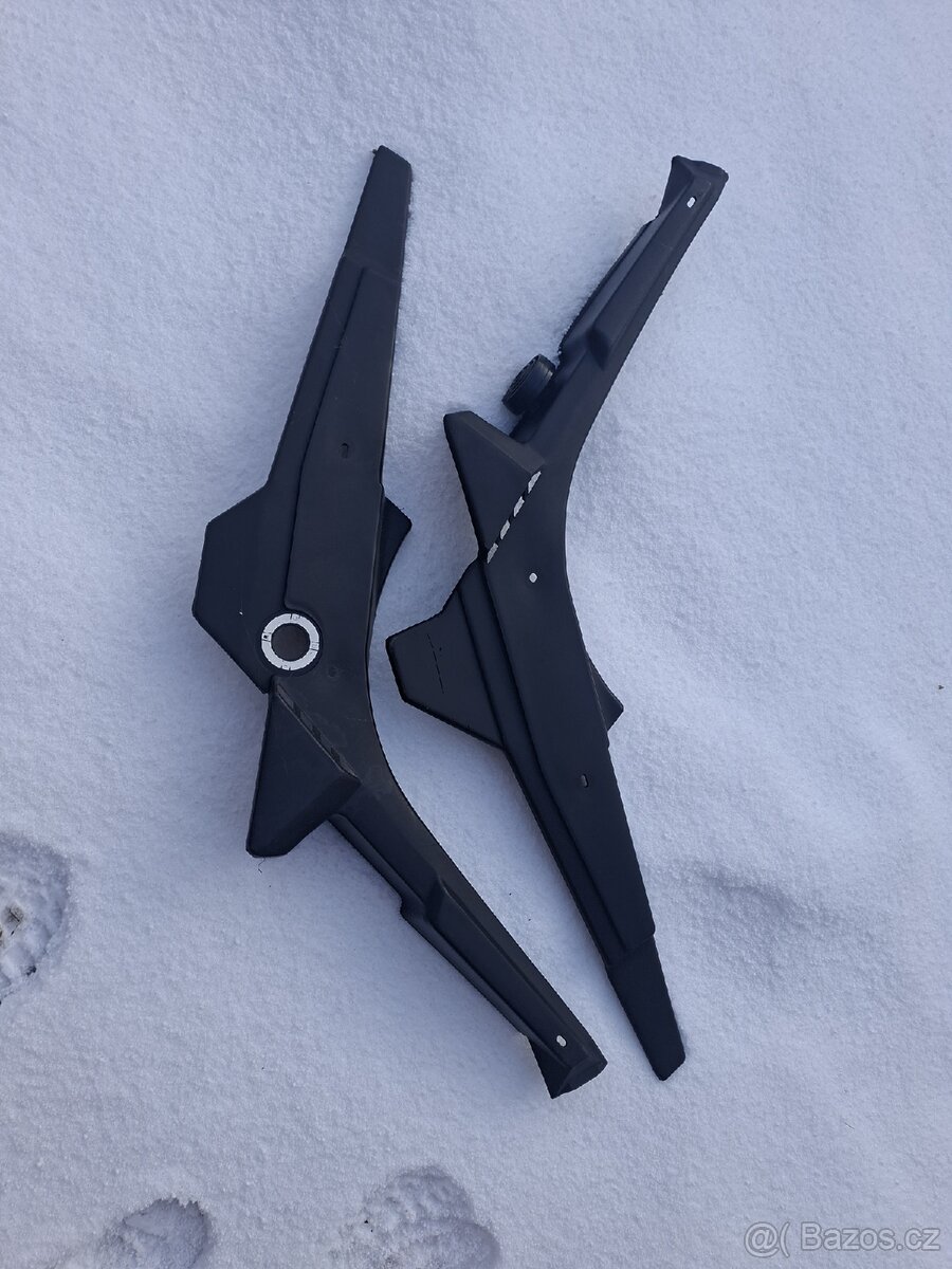 Manet Korádo:;::;;::