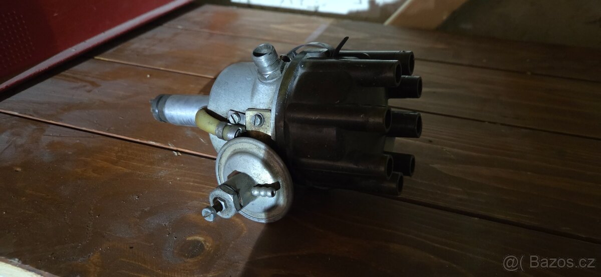 Tatra 613- rozdělovač