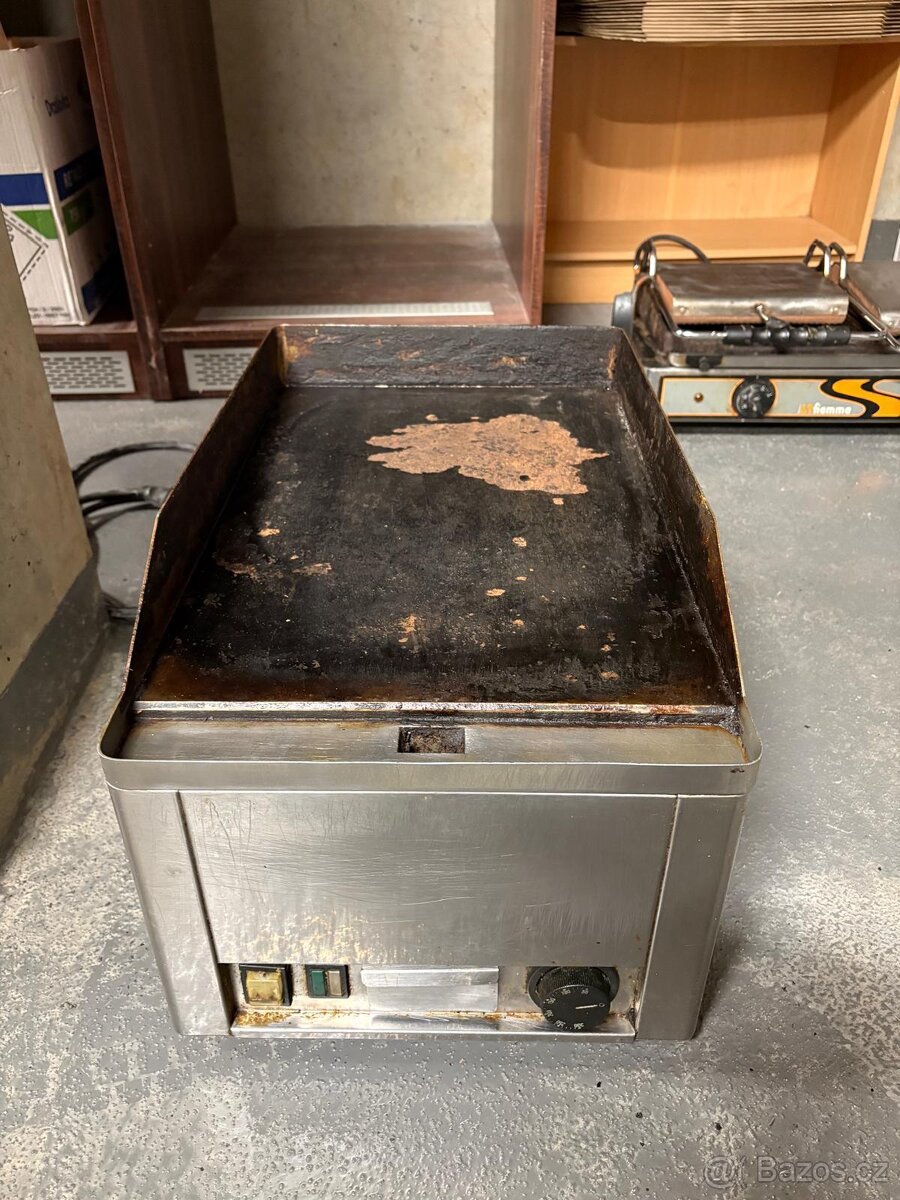 Grill/grilovaci deska Red fox