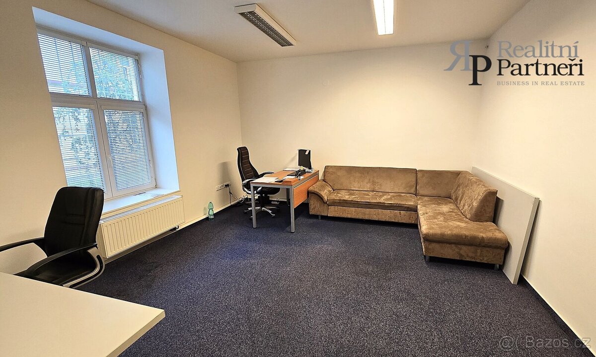 Nájem obchodního prostoru 4+1, 87 m²,  ul. Slévárenská, Ostr