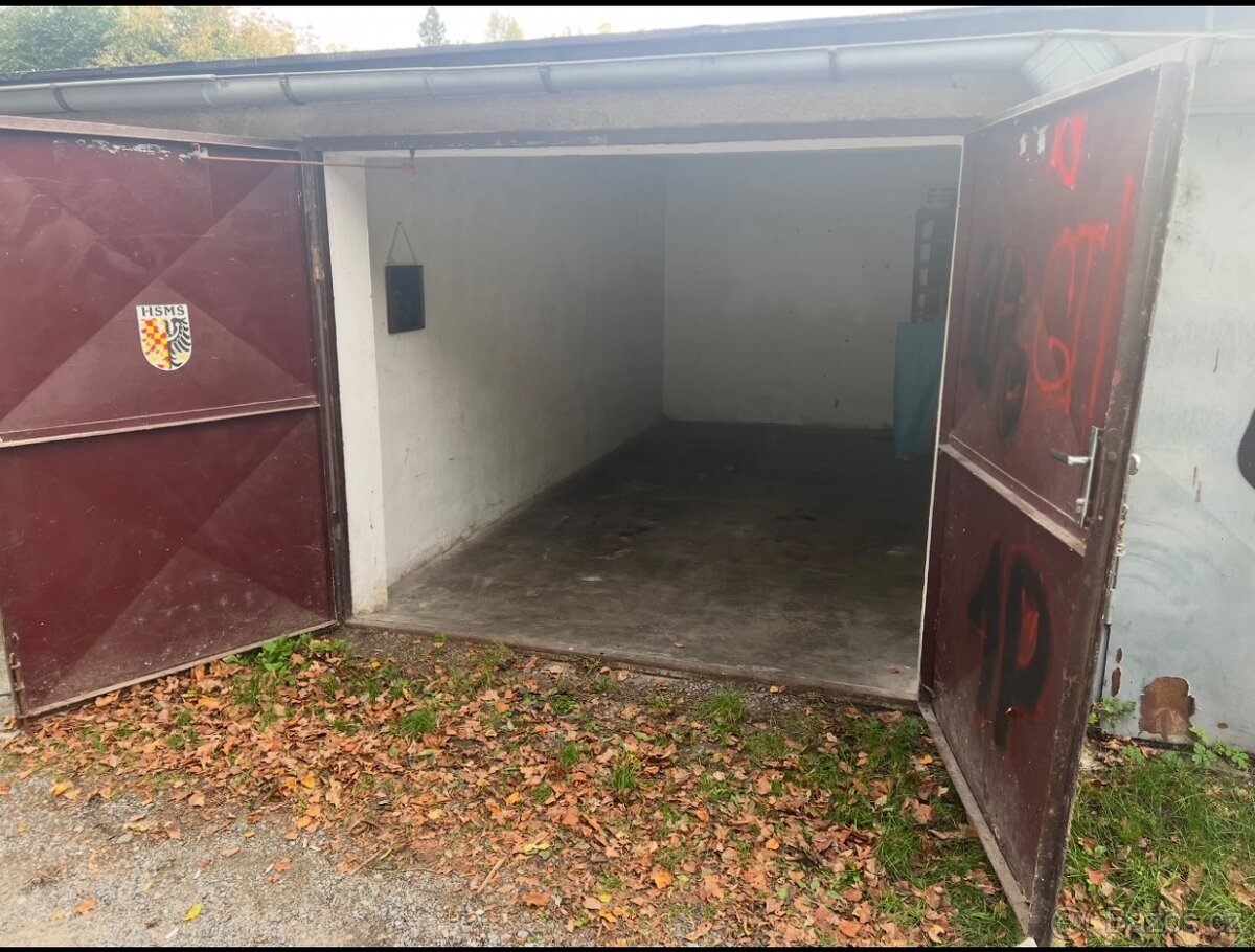 Pronájem garáže - Blansko /18 m2/