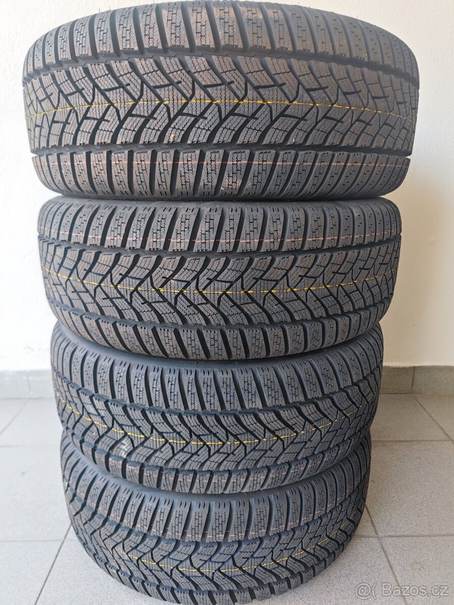 Zimní pneu 225/45 R17 Dunlop - nepouzite