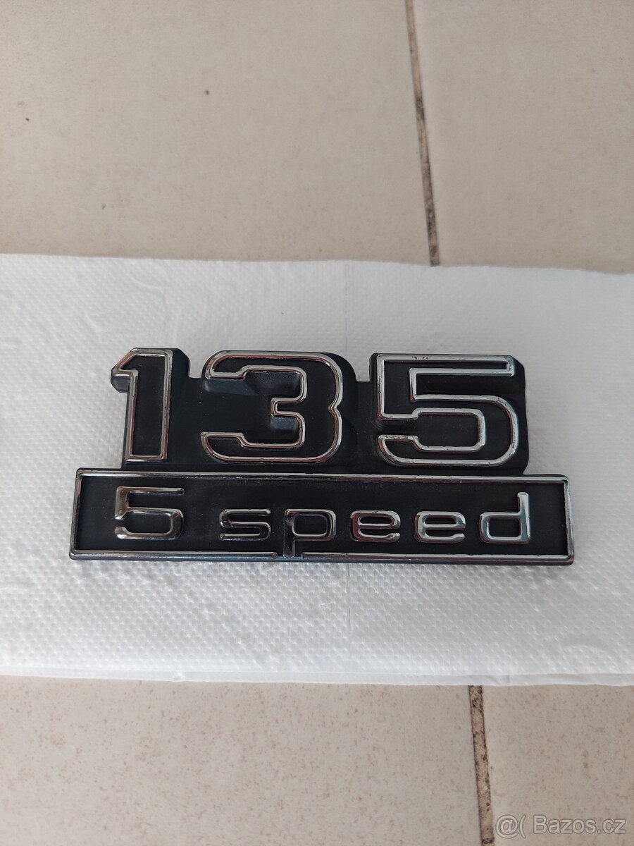 Škoda 135L , 135GL - nový nápis 135 / 5 Speed na zadní čelo