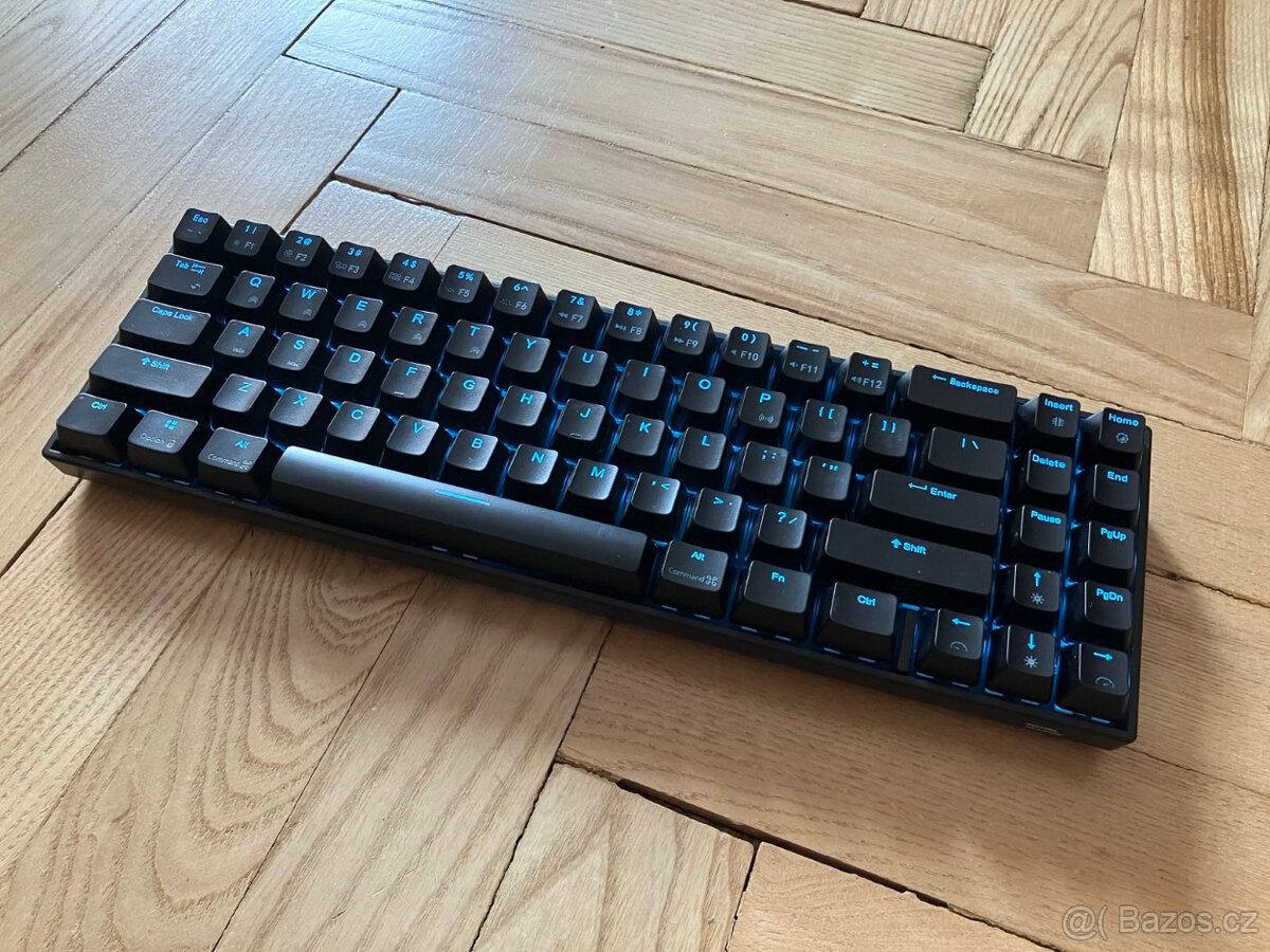 Mechanická klávesnica RK71