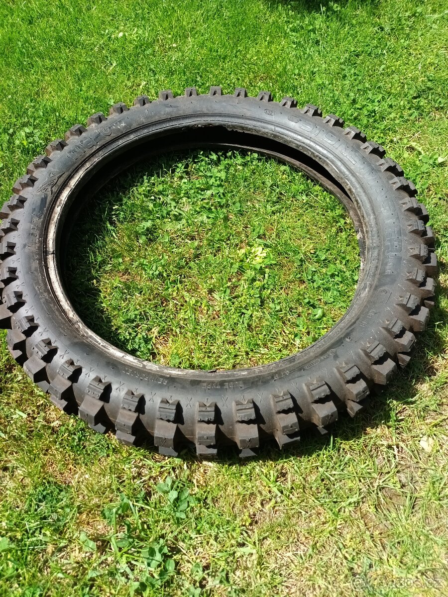Enduro, motocross pneu