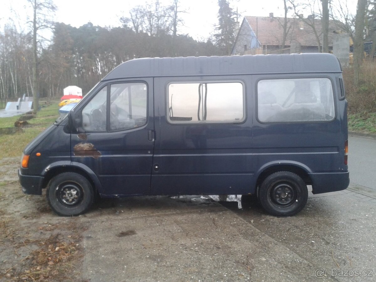 Prodám na Ford Tansit Autobus 1996-2000