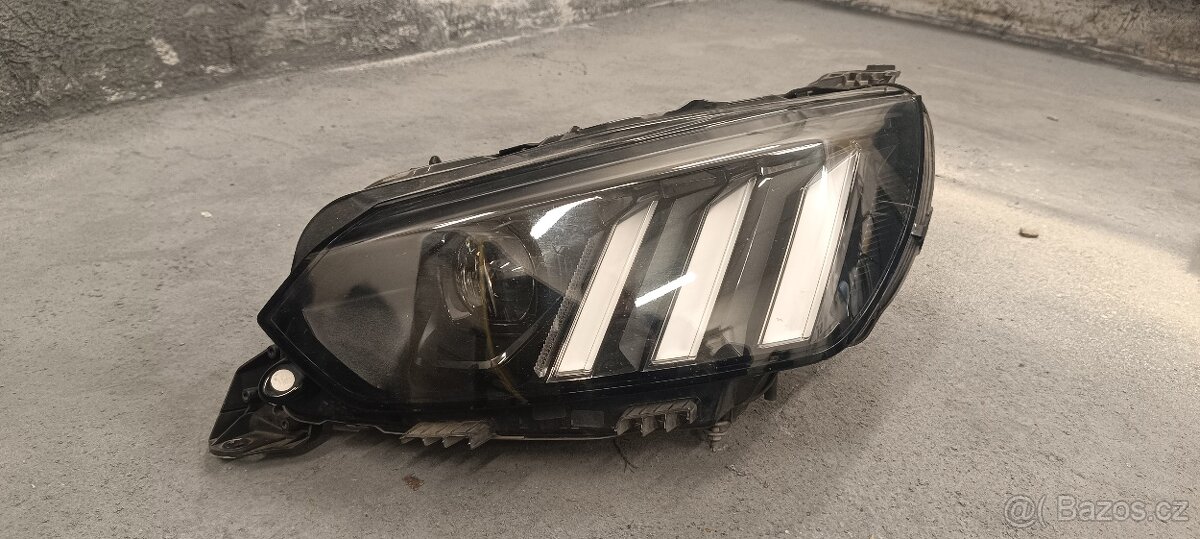 Peugeot 208 ll/2008 ll přední svetlo