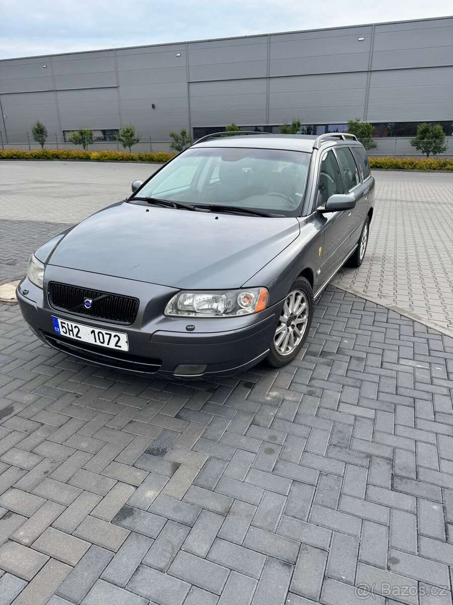 Volvo V70 D5 136KW 2006