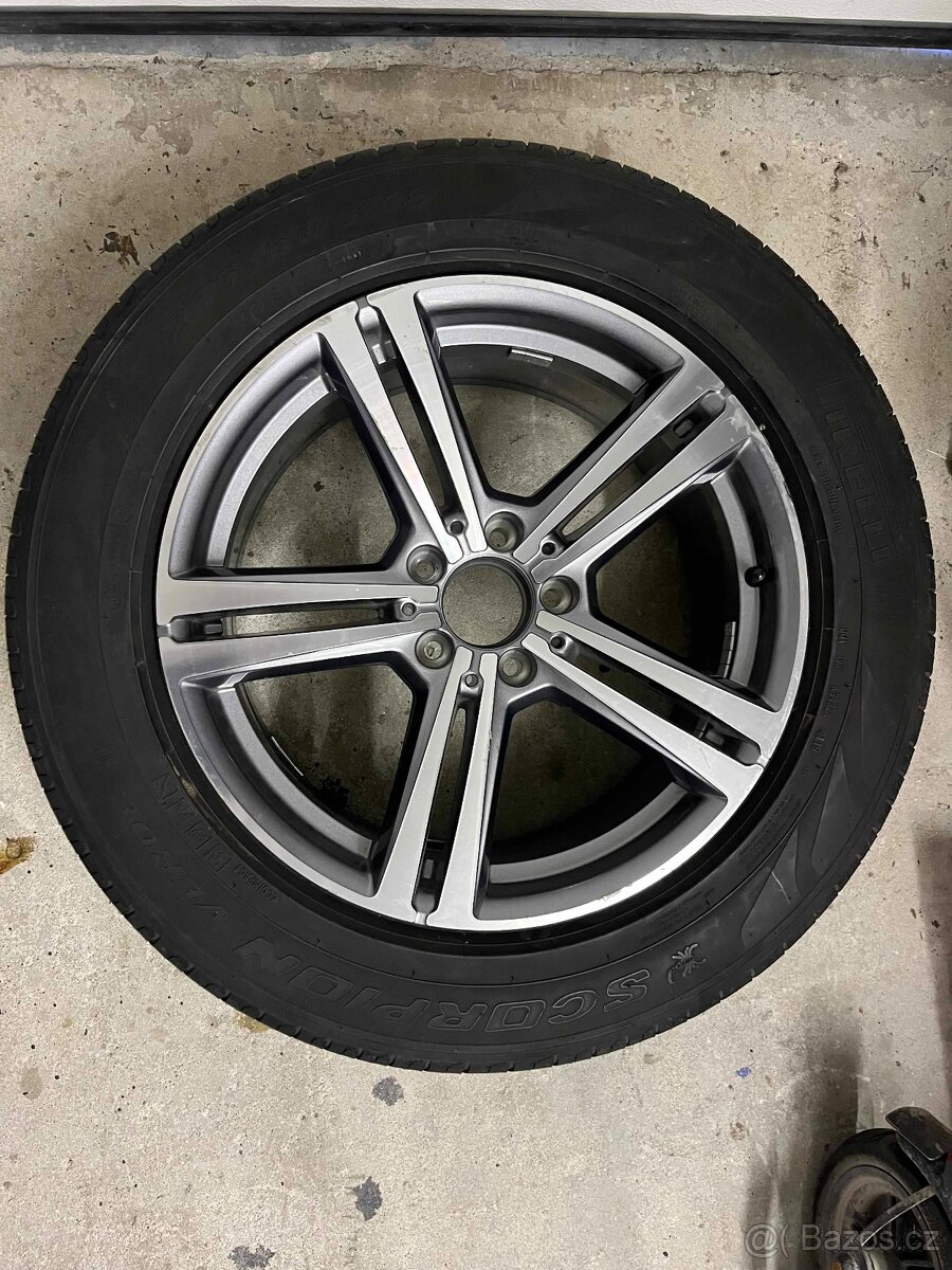 Prodám kompletní originální kolo 18" na Mercedes GLC