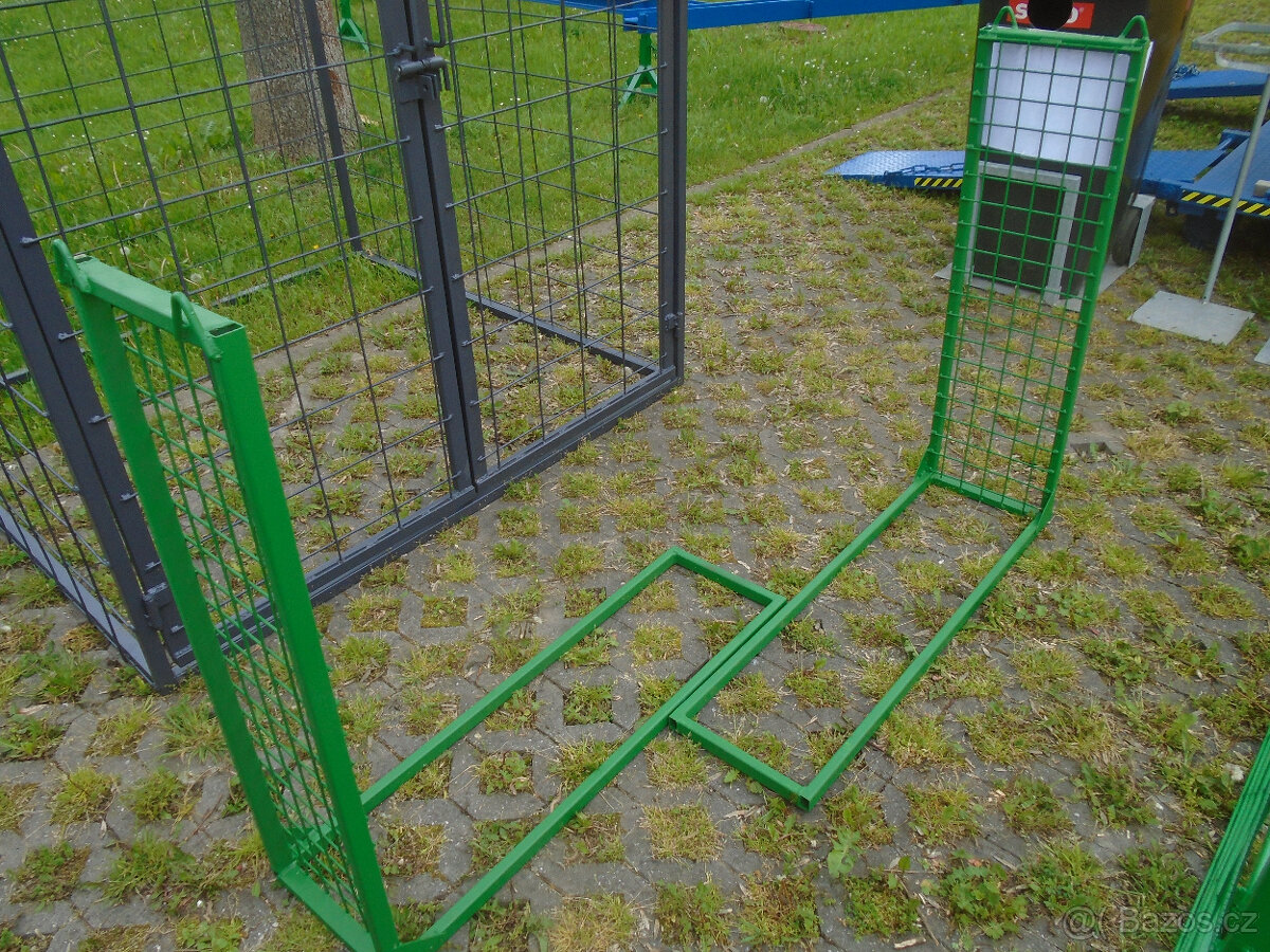 Stojan na dřevo