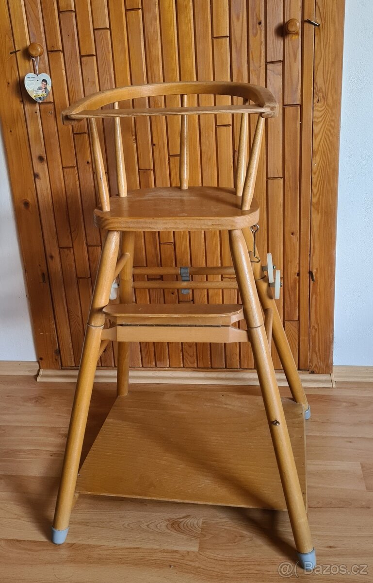 Dětská jídelní židlička