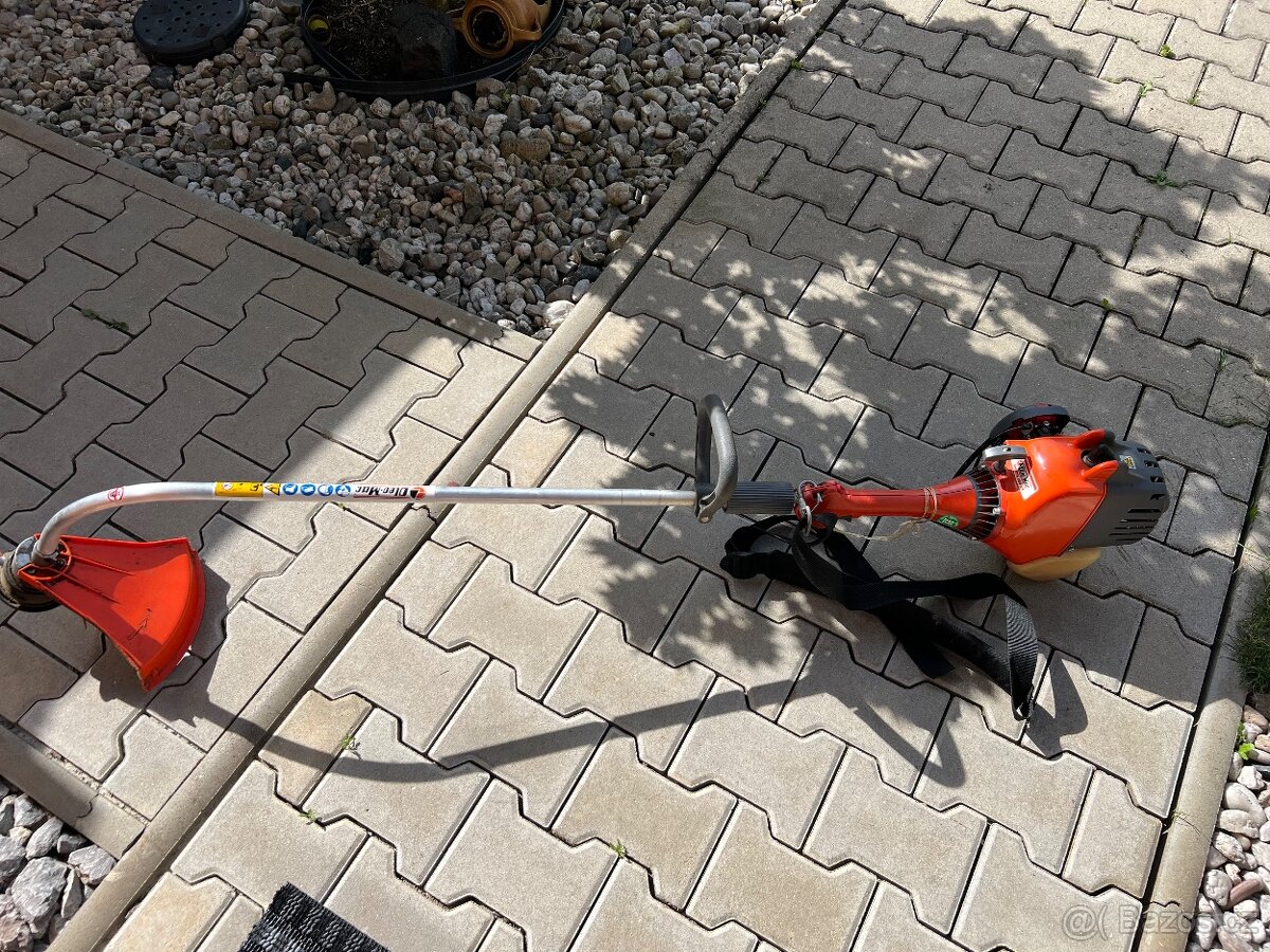 Motorová kosa Oleo-Mac Sparta 250 TR