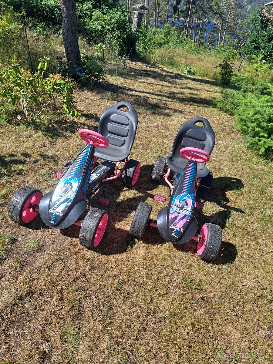 Šlapací motokára
