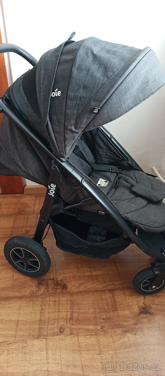 Sportovní kočárek Joie Mytrax flex
