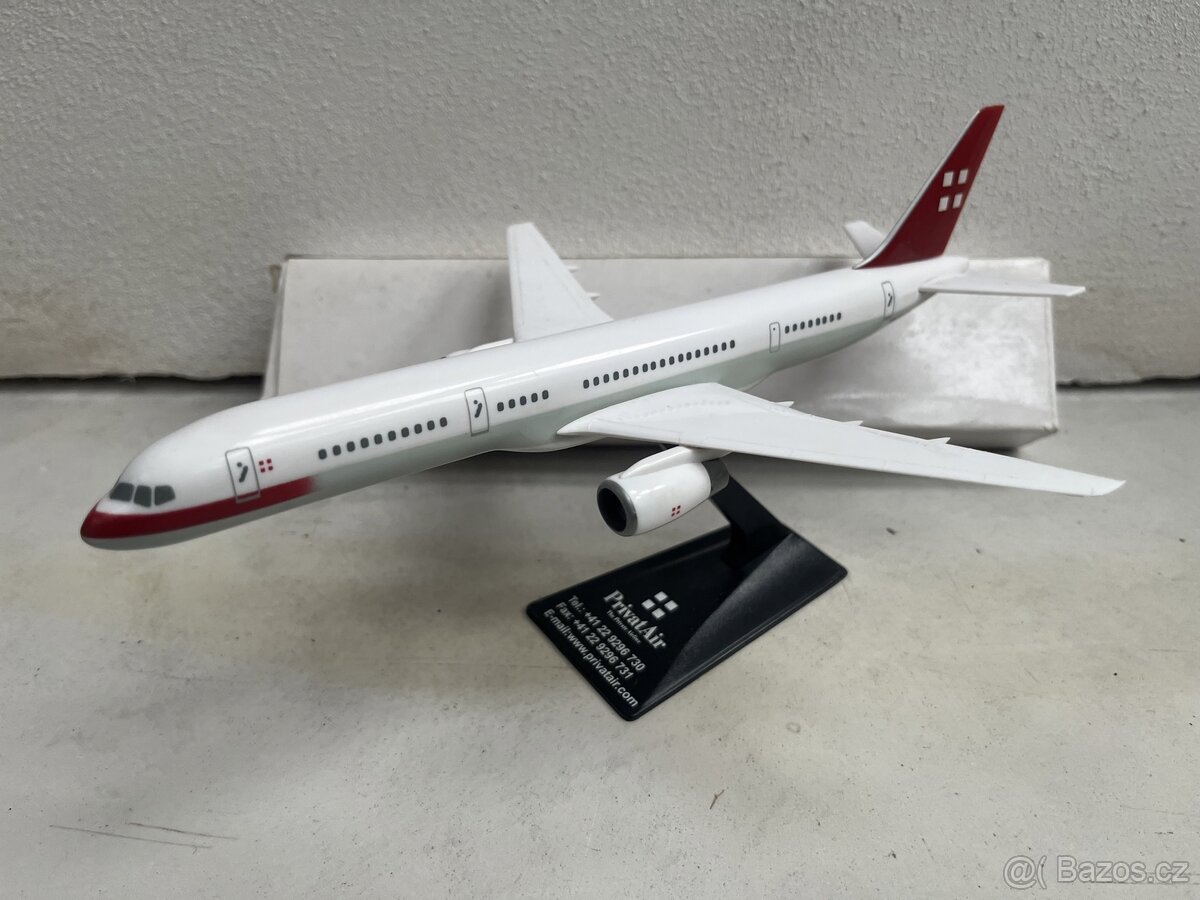 Privat Air Boeing 757 1:200