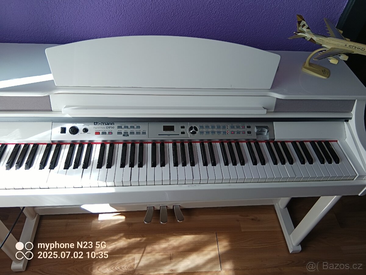 Elektrické varhany klavír thomann dp50