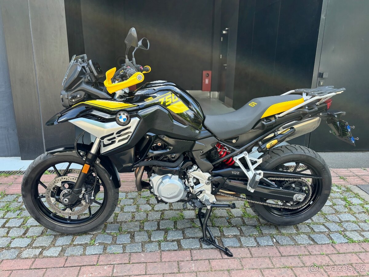 BMW F750 GS výroční Edice 40th years GS nájezd pouze 2423 km