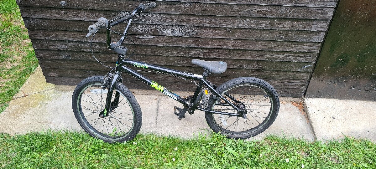 Jizdni kolo Bmx.-SLEVA