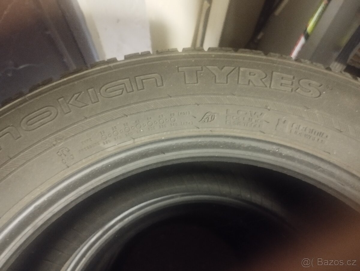 225 60 R17