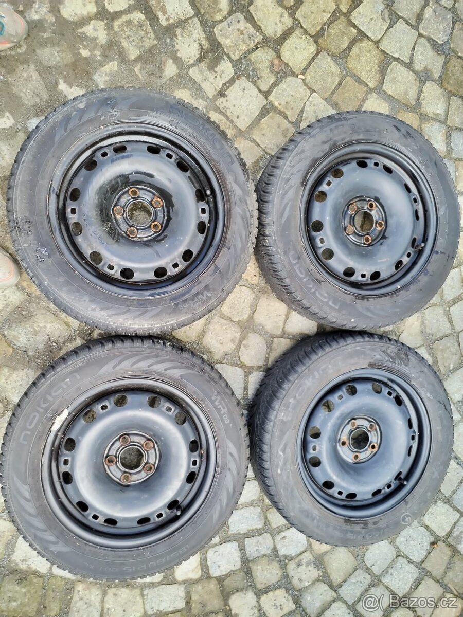 Zimní komplet fabia rapid 5x100 R15 185/60/15 zima