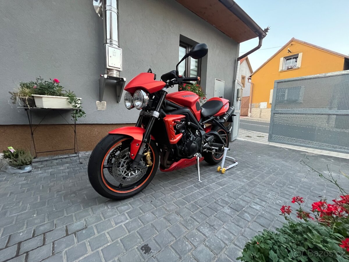 Triumph street triple 675r