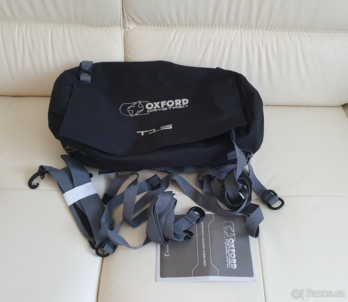 Vodotěsný vak na motorku Oxford DryStash T15 černý (22 l)