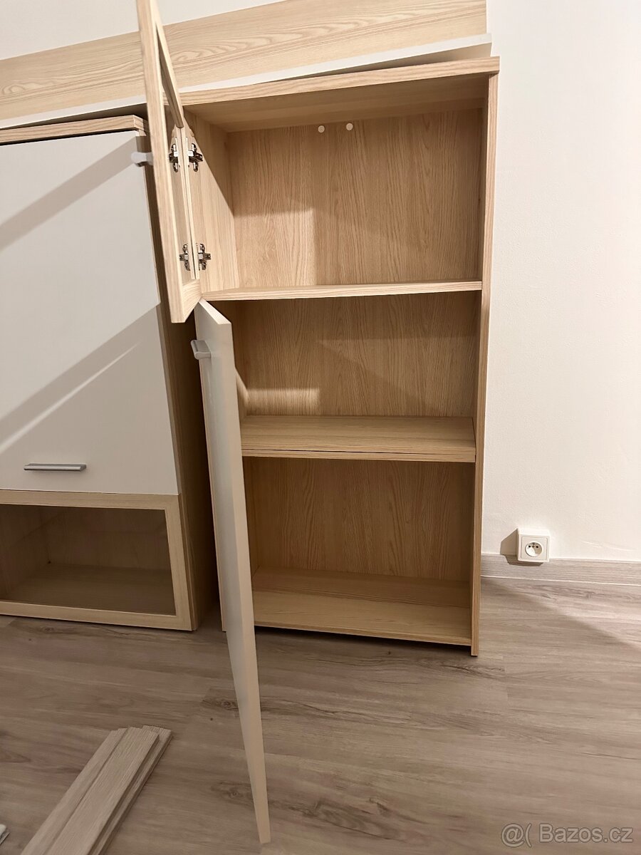 Malá obývací stěna