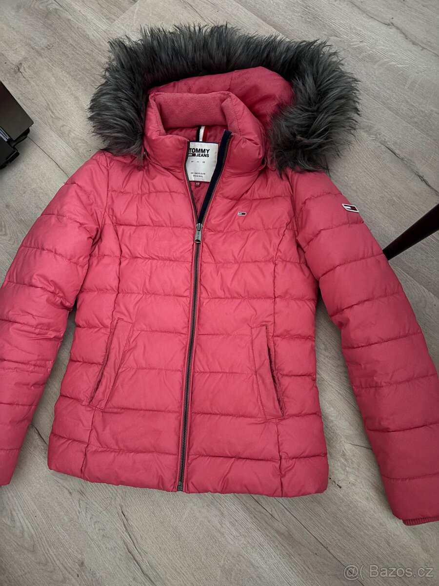 Znackova bunda Tommy hilfiger